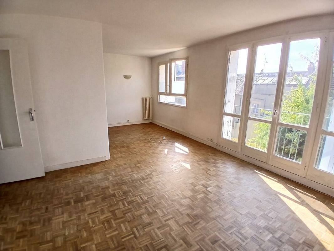 Appartement 4 pièces 74 m² · à Caen · 74 m² · 161 000 €