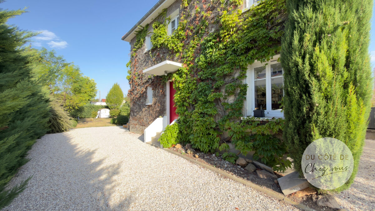 Maison 6 pièces 170 m² · à Sainte-Savine · 170 m² · 287 000 €