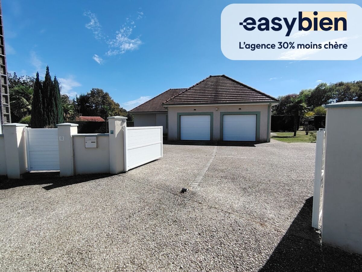 Maison 6 pièces 122 m² · à Lahourcade · 122 m² · 299 600 €