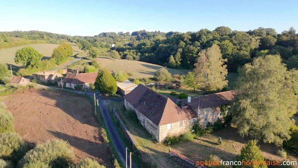 12 pièces 217 m² · à Saint-Germain-les-Belles · 217 m² · 230 000 €