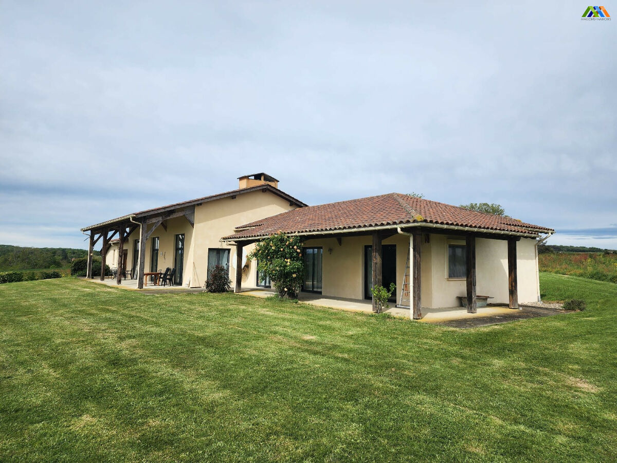 Maison 6 pièces 250 m² · à Miélan · 250 m² · 498 000 €