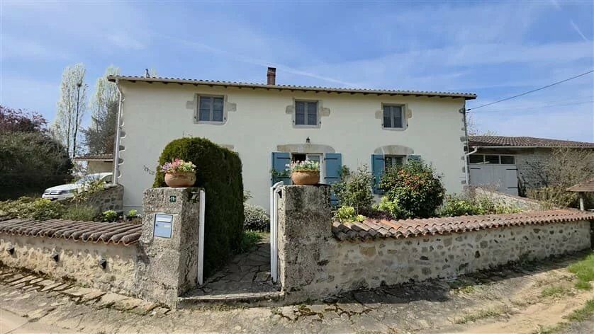 Maison 12 pièces · à Nouic · 233 200 €