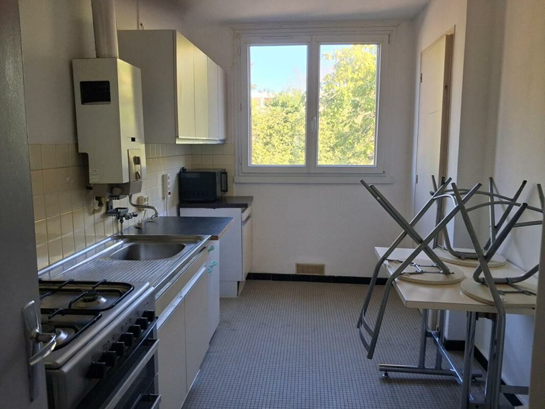 Appartement 4 pièces 73 m² · à Nevers · 73 m² · 66 000 €