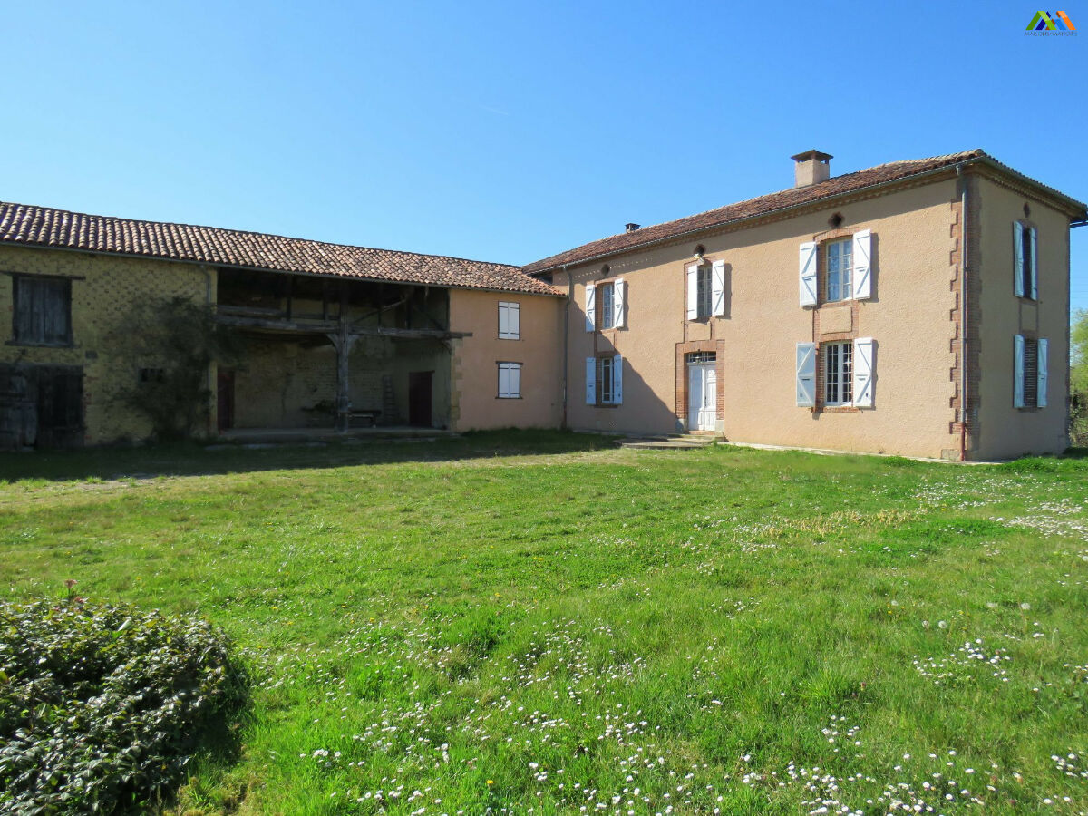 Maison 5 pièces 160 m² · à Castelnau-Magnoac · 160 m² · 189 000 €