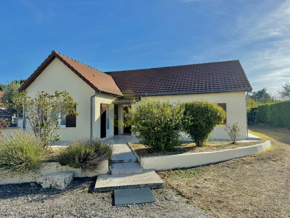 Maison 5 pièces 136 m² · à Berry-Bouy · 136 m² · 265 000 €