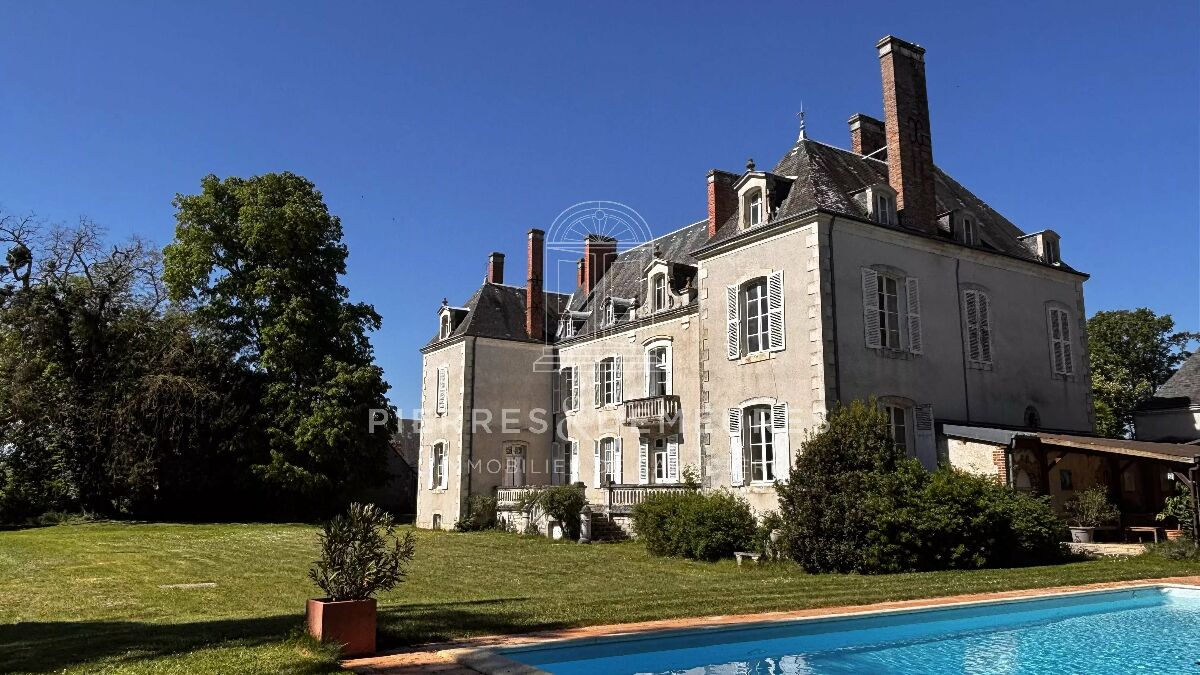 Appartement 18 pièces 386 m² · à Neuvy-Pailloux · 386 m² · 822 000 €