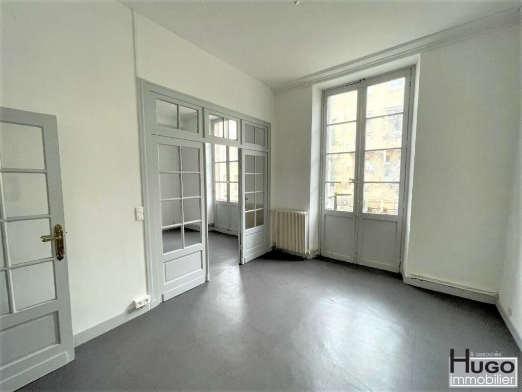 Immeuble 3 pièces 300 m² · à Bordeaux · 300 m² · 1 400 000 €