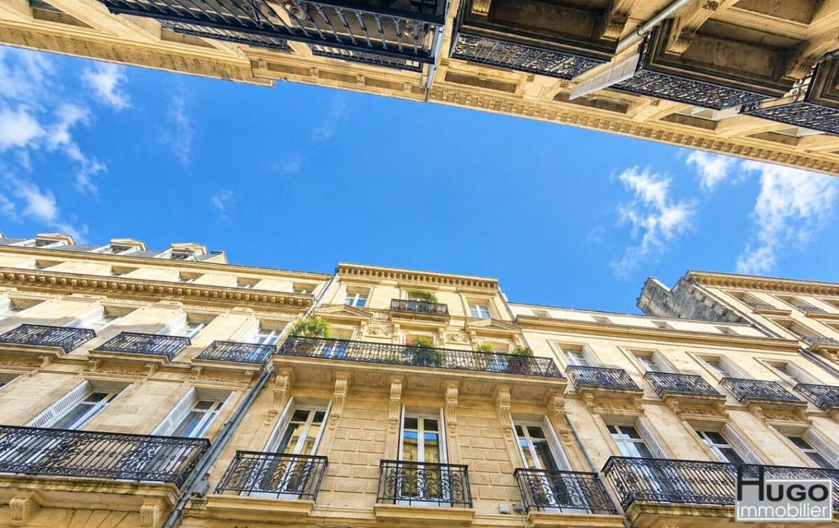 Immeuble 5 pièces 600 m² · à Bordeaux · 600 m² · 3 100 000 €