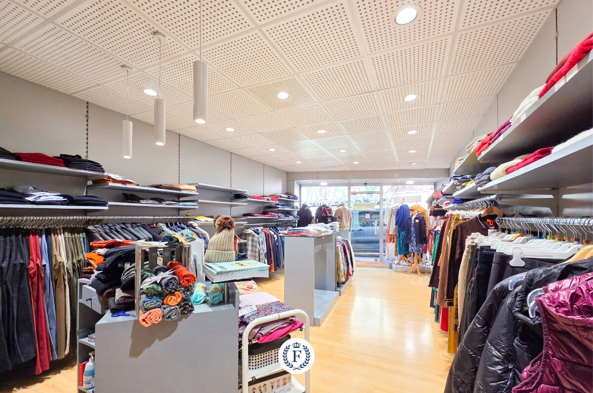Local commercial 134 m² · à Beaujeu · 134 m² · 89 000 €