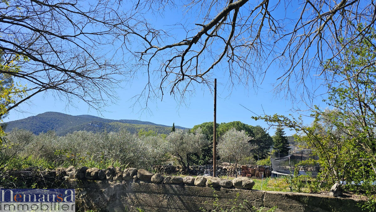 Terrain 1762 m² · à Sauve · 180 000 €