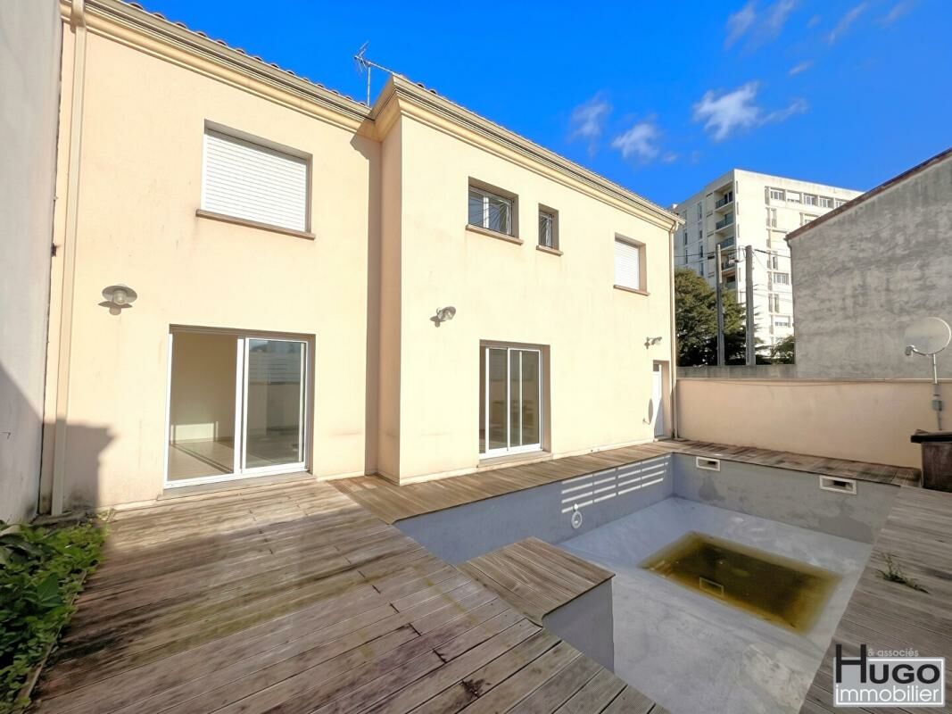 Maison 6 pièces 165 m² · à Bordeaux · 165 m² · 485 000 €