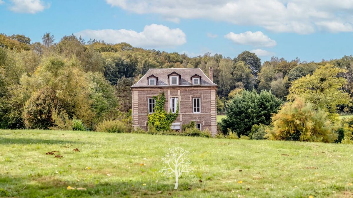 Maison 7 pièces 194 m² · à Saint-Saëns · 194 m² · 245 000 €
