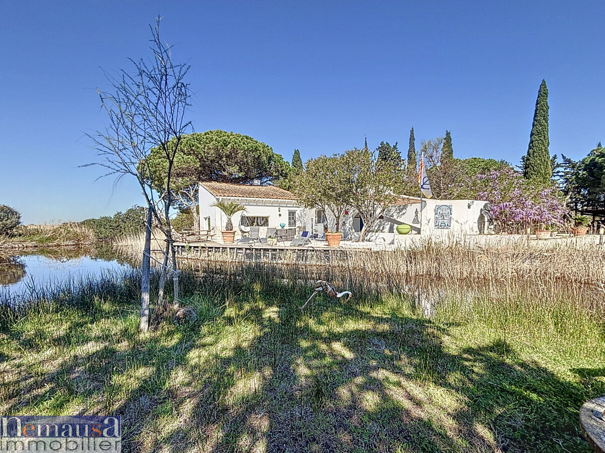 Maison 11 pièces 332 m² · à Saintes-Maries-de-la-Mer · 332 m² · 1 600 000 €