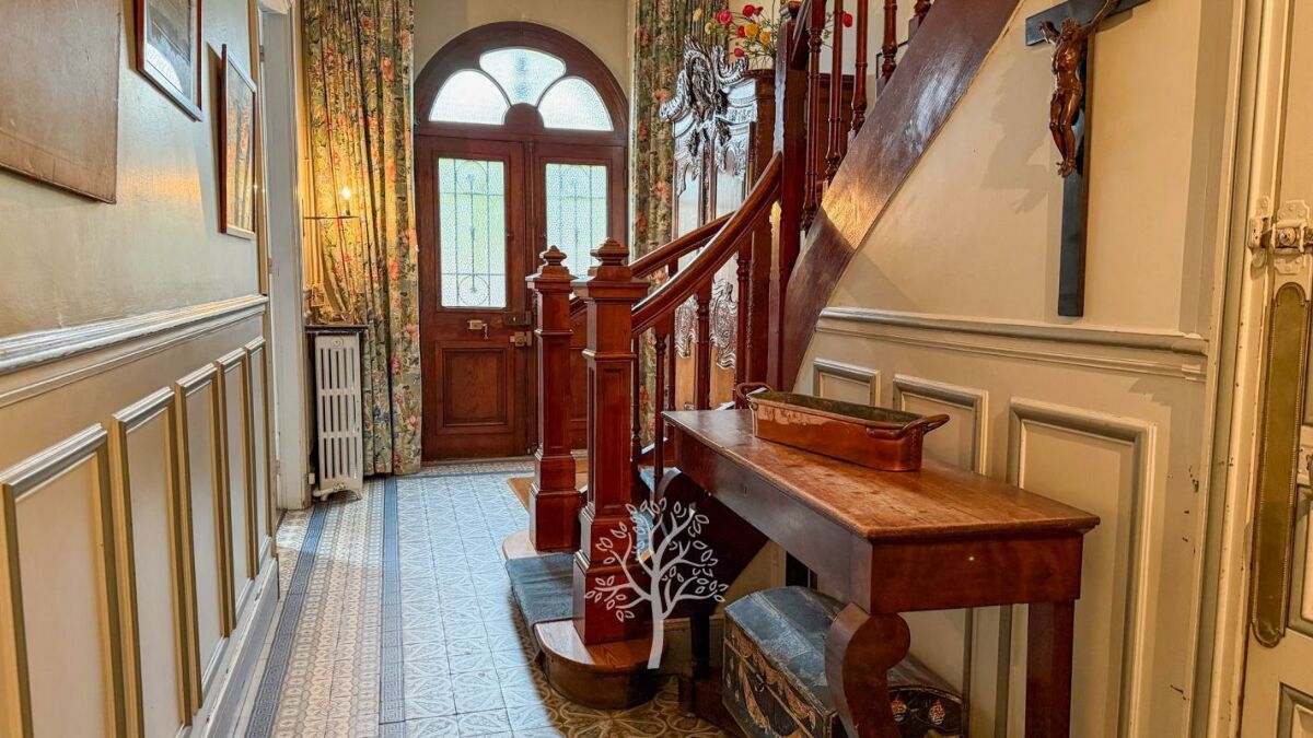 Image description