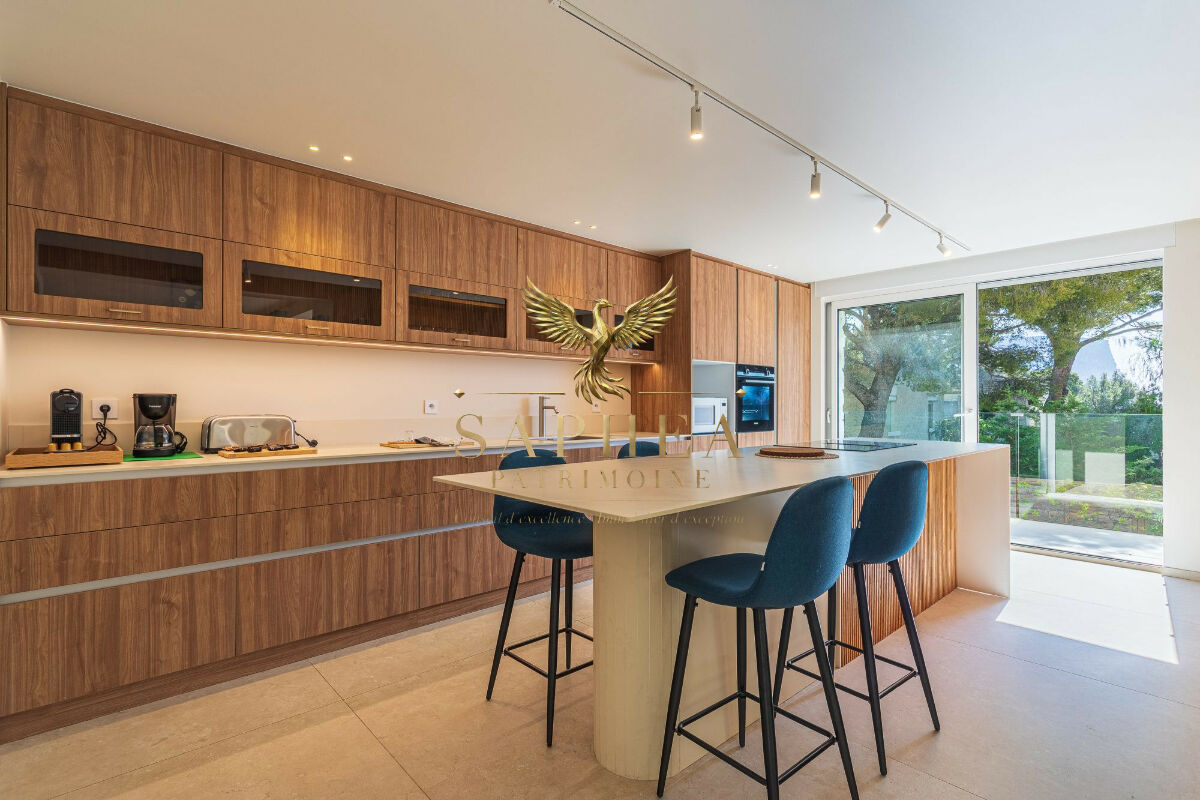 Image description