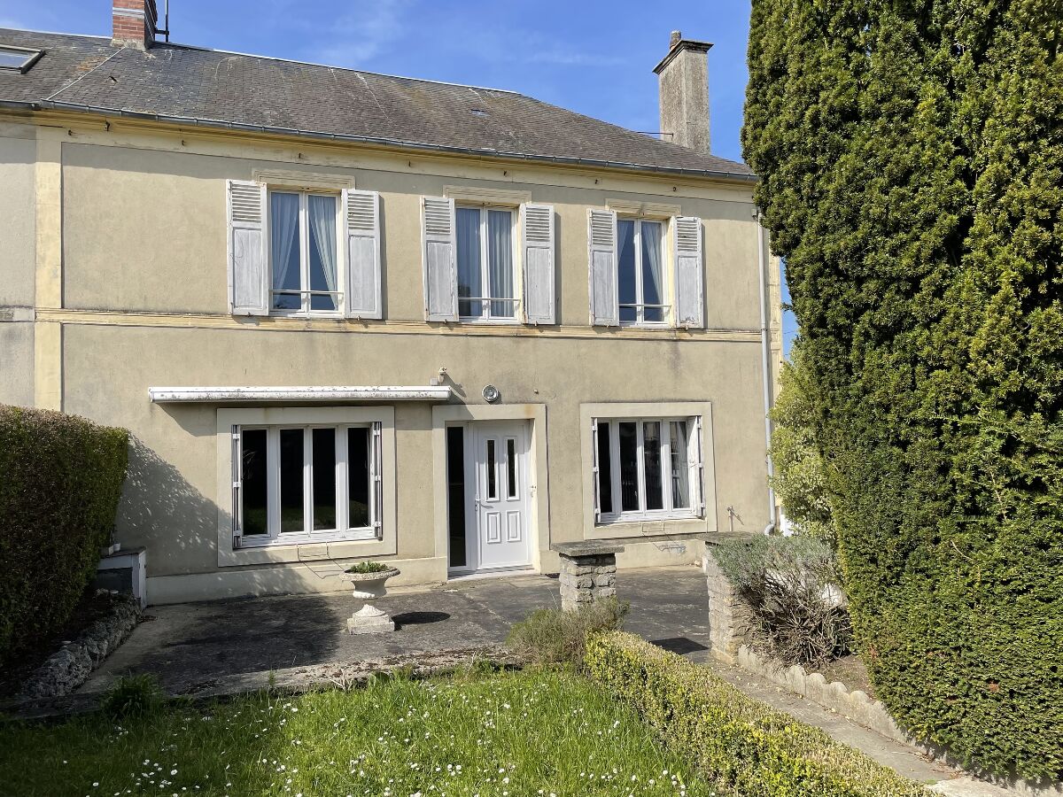 Vente Maison 95m² 3 Pièces à Port-en-Bessin-Huppain (14520) - Clairimmo